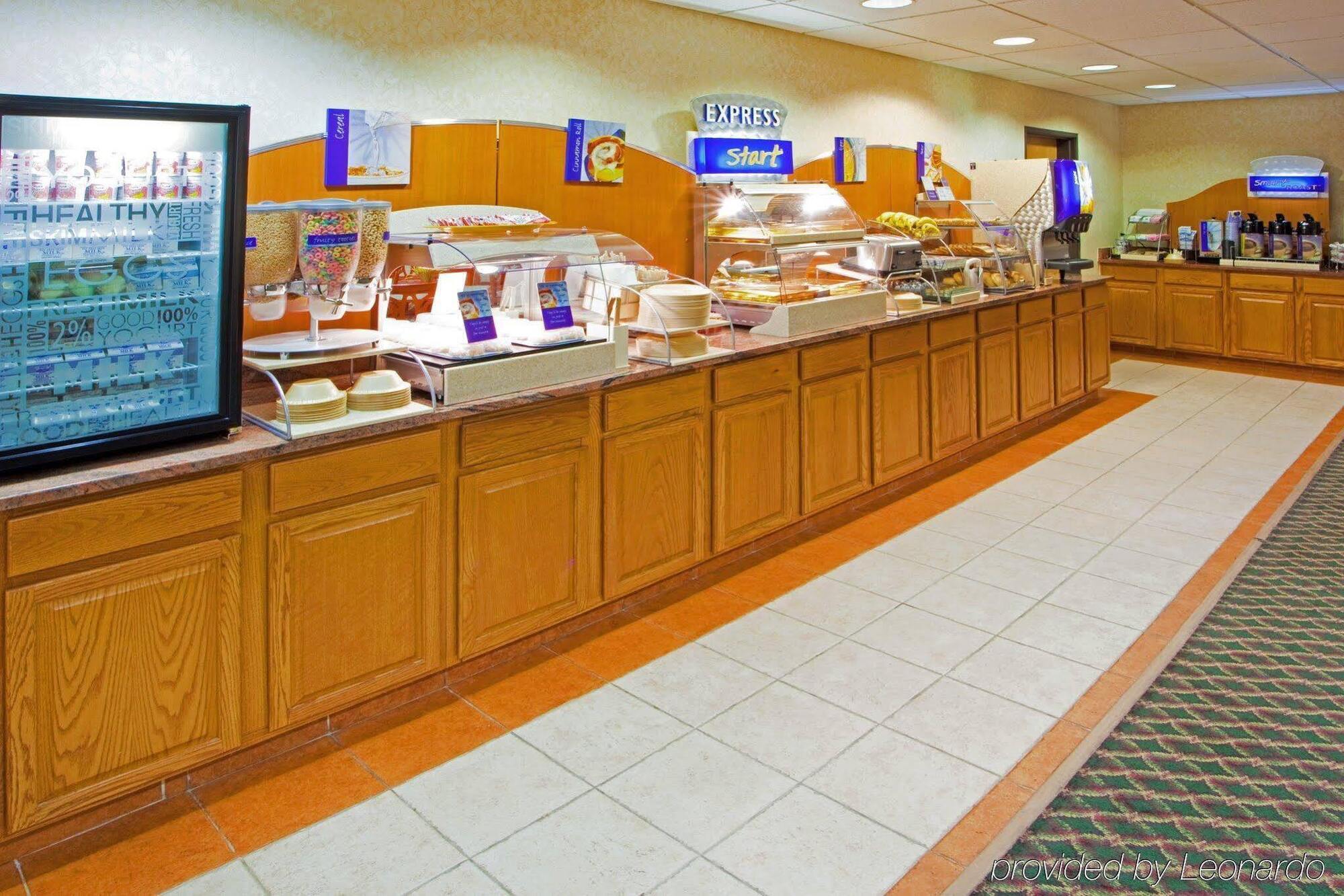Holiday Inn Express I-95 Capitol Beltway - Largo By Ihg Экстерьер фото